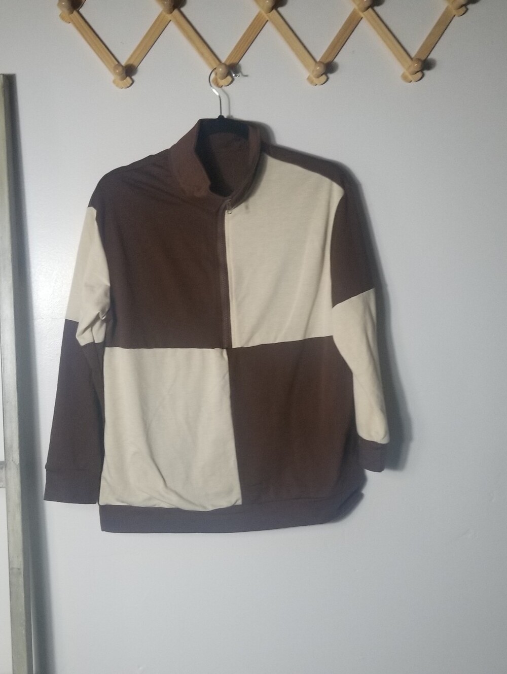 WOMEN'S QUARTER ZIP PULLOVER SIZE MEDIUM